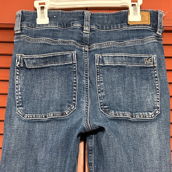 American Eagle Outfitters Super Hi-Rise Flare jeans - Picture 4 of 9